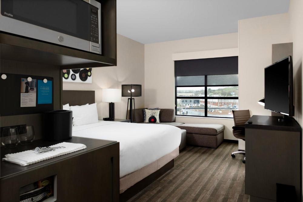 King Room interior